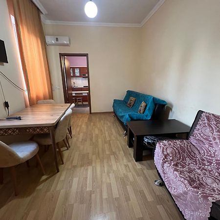 Apartment Merabi Batumi Luaran gambar