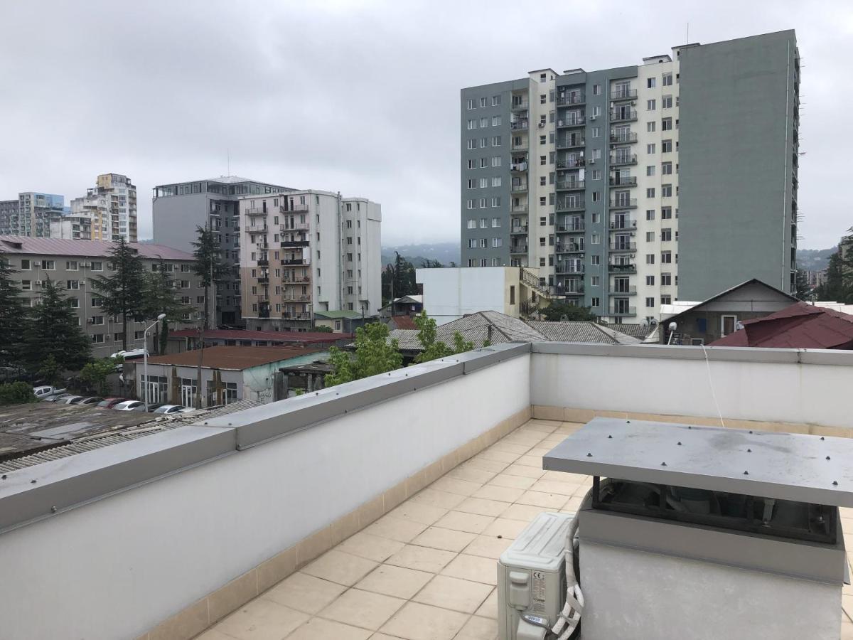 Apartment Merabi Batumi Luaran gambar