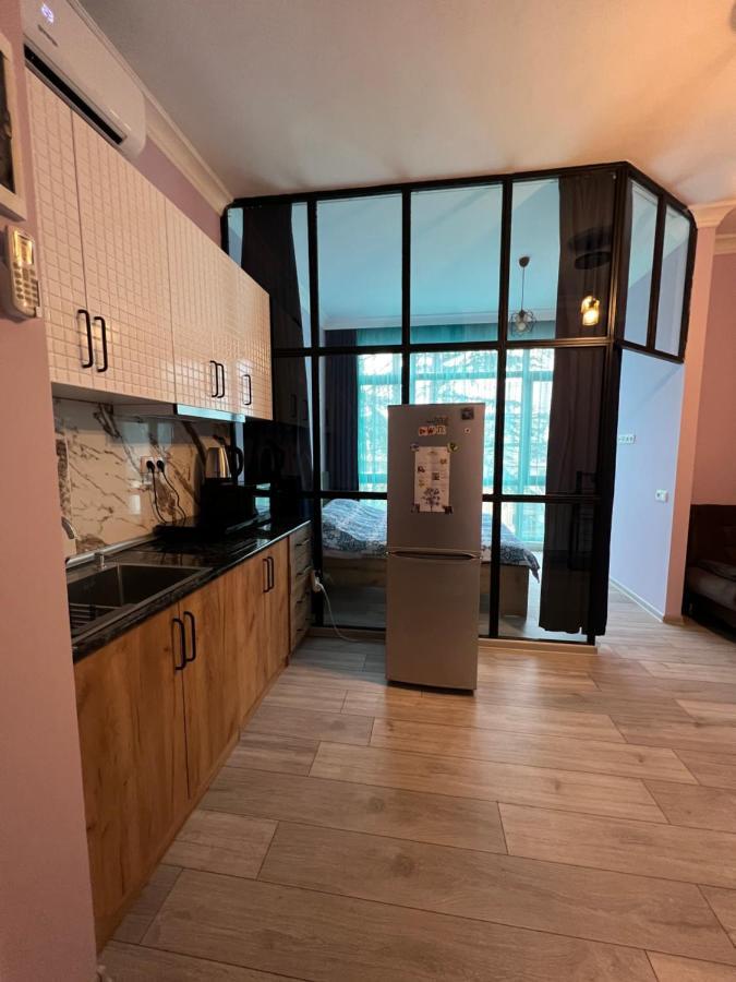 Apartment Merabi Batumi Luaran gambar