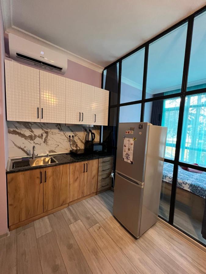 Apartment Merabi Batumi Luaran gambar