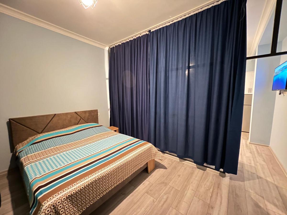 Apartment Merabi Batumi Luaran gambar