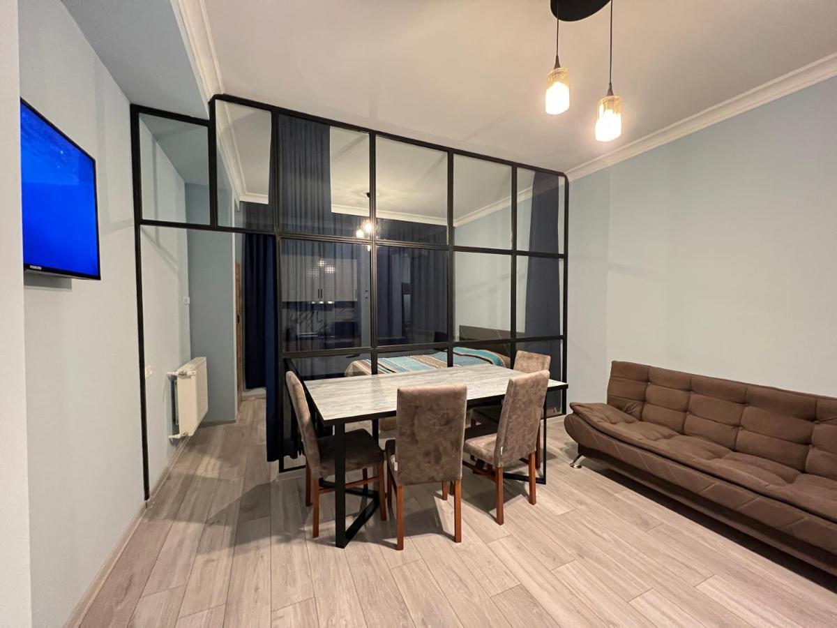 Apartment Merabi Batumi Luaran gambar