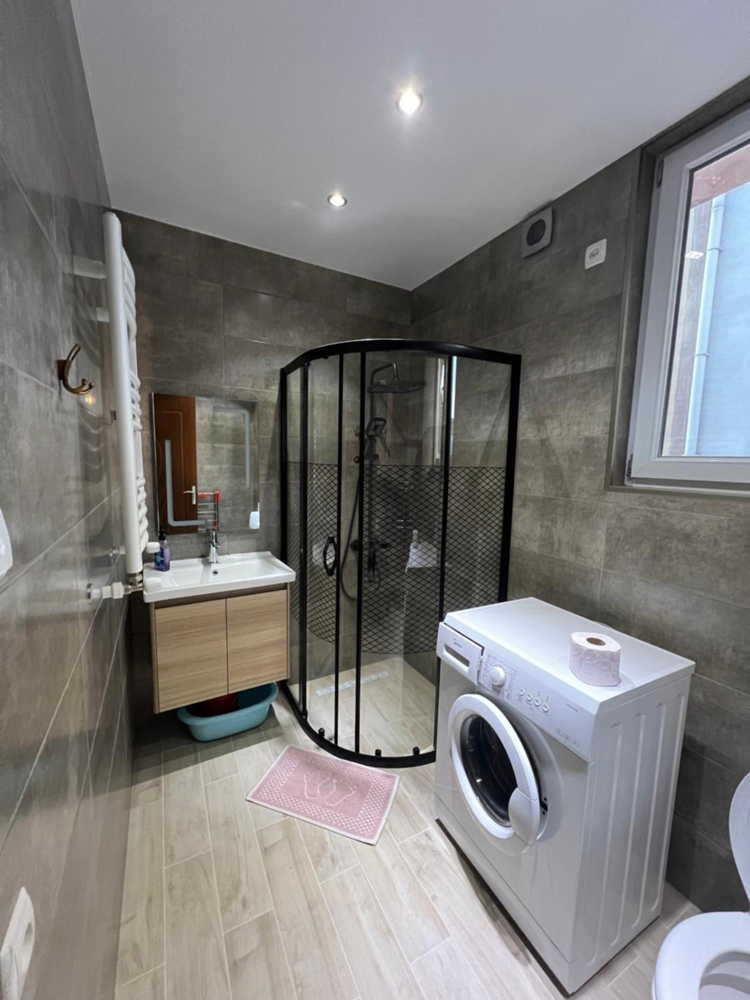 Apartment Merabi Batumi Luaran gambar