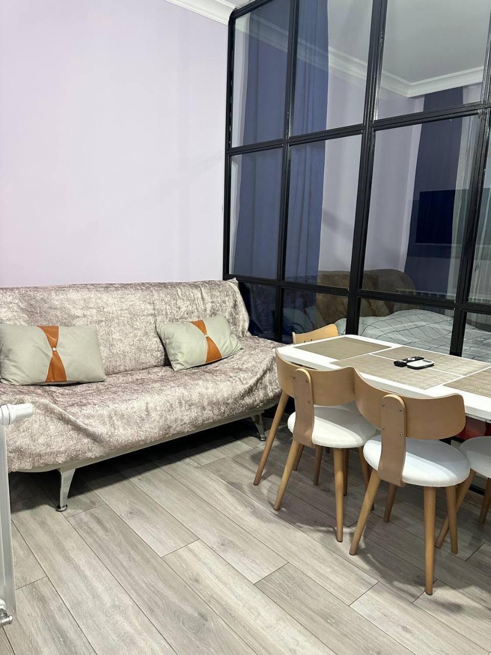 Apartment Merabi Batumi Luaran gambar
