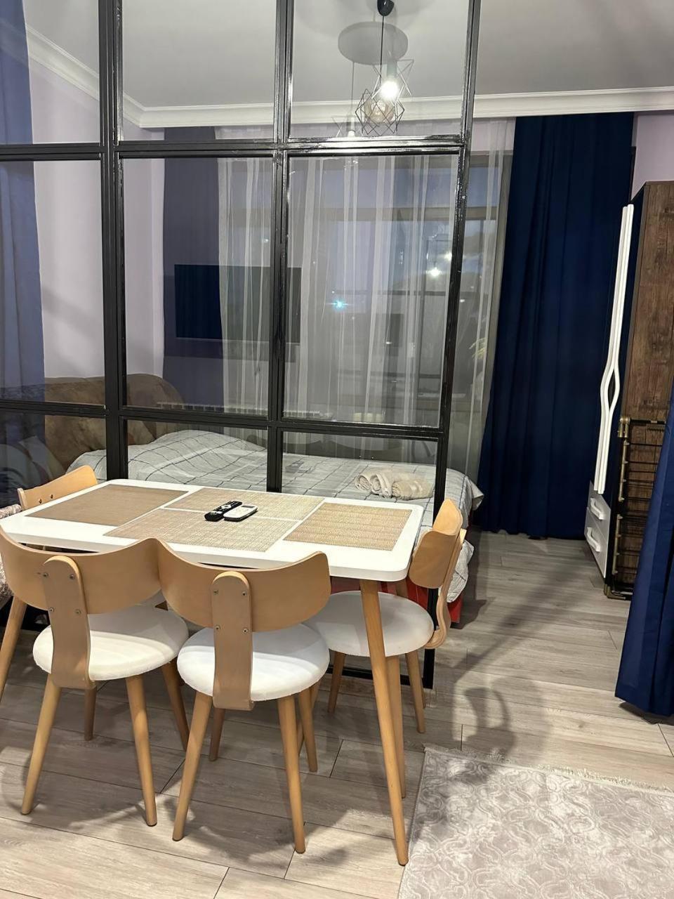 Apartment Merabi Batumi Luaran gambar