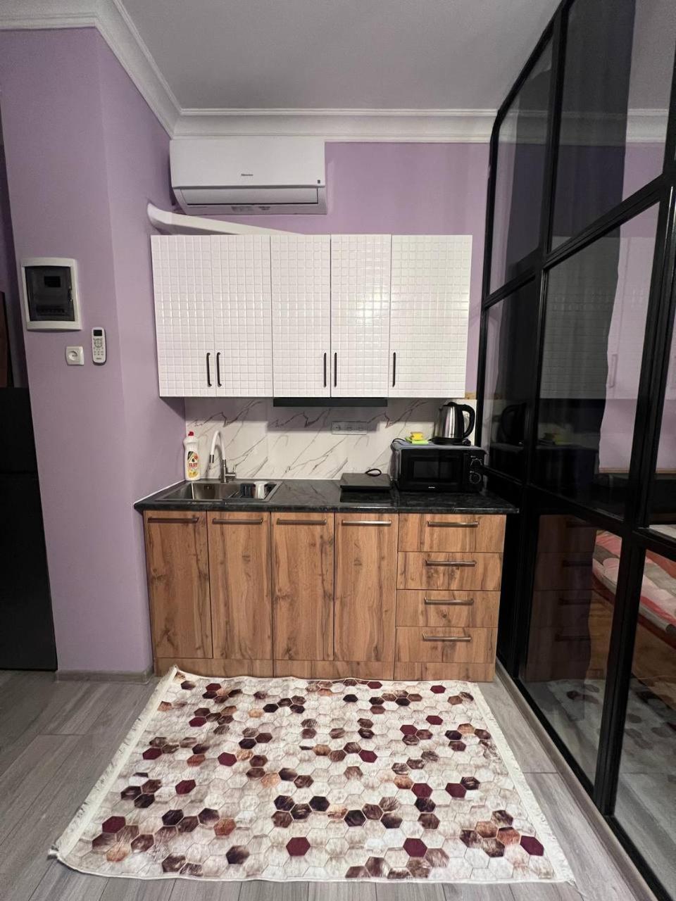 Apartment Merabi Batumi Luaran gambar