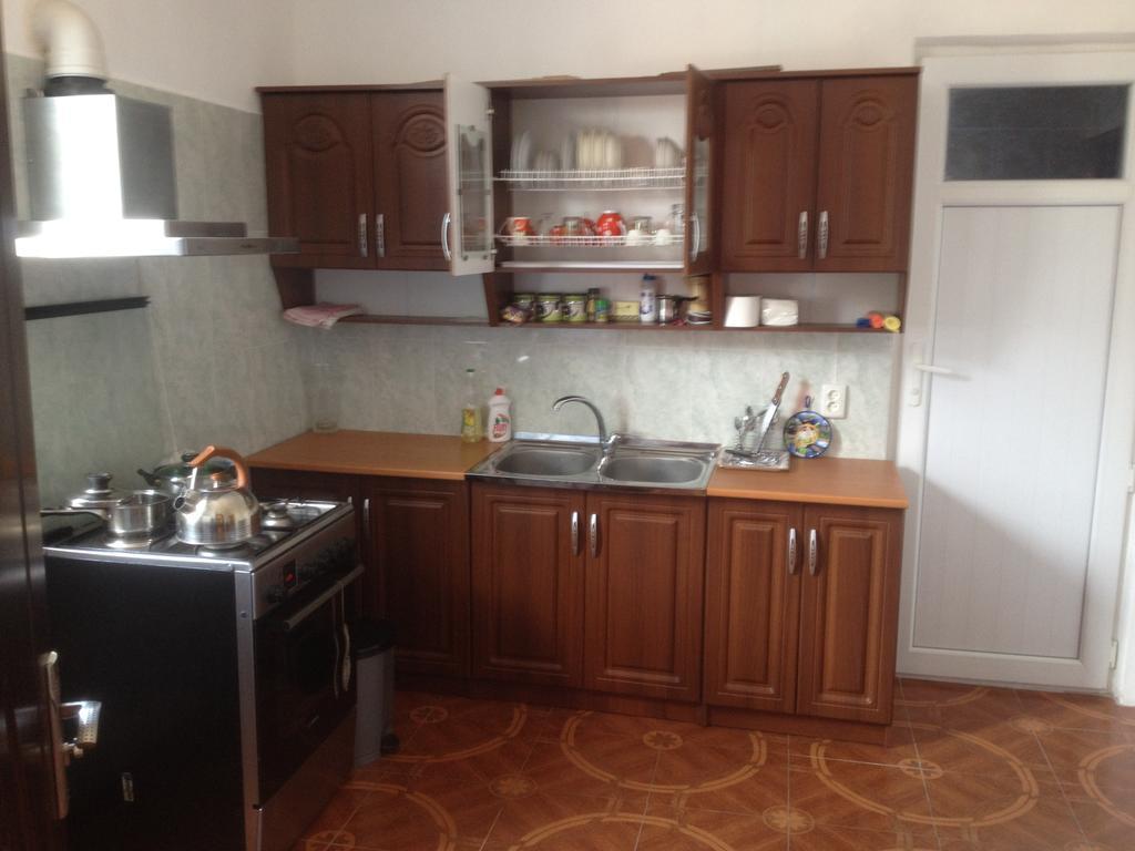 Apartment Merabi Batumi Luaran gambar